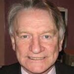 Dr Pat Hanlon